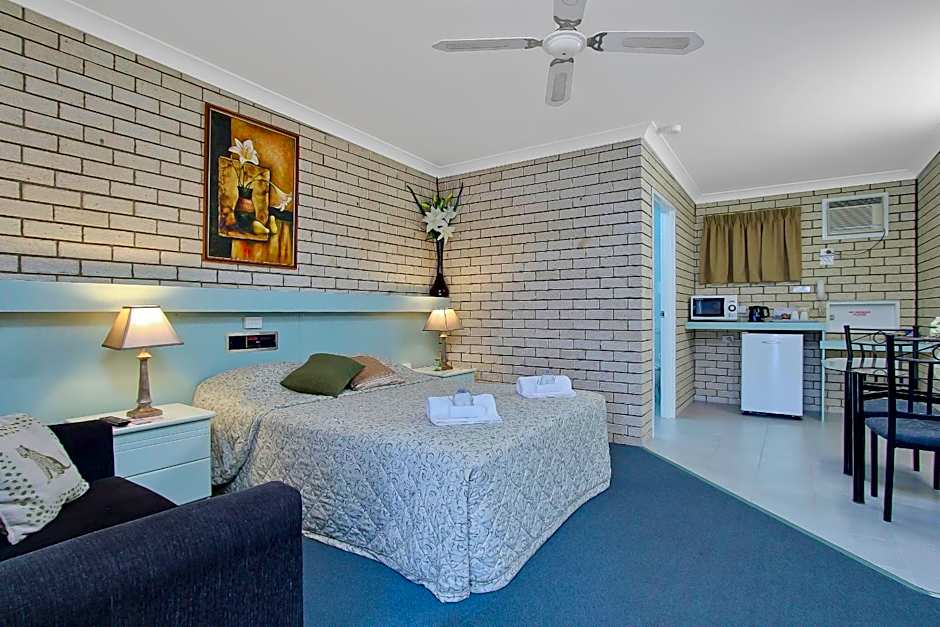 Photo 1 of 10 of Double Room