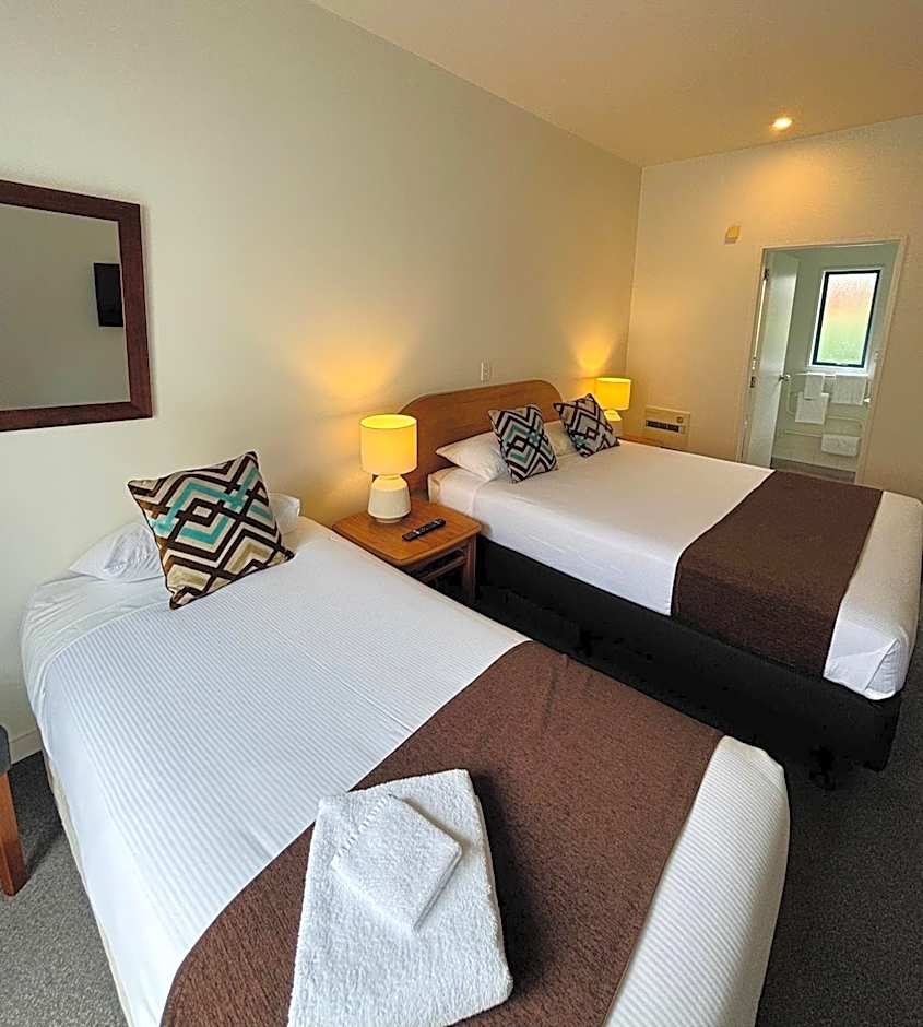 ASURE Bush Inn Court Motel