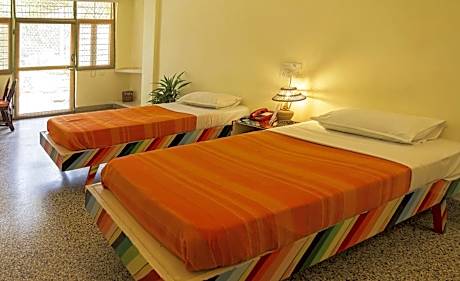 Annex Room Garden Wing