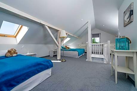 Deluxe Family Suite