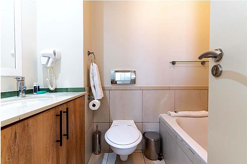 Lagoon Beach Hotel Apartments