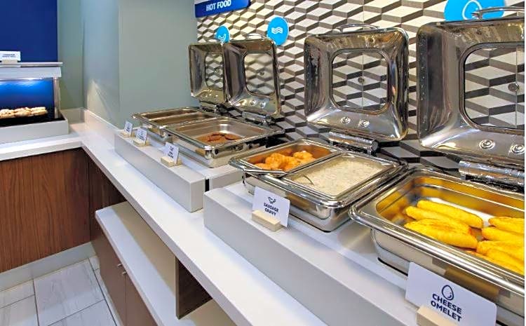 Holiday Inn Express & Suites - Hawaiian Gardens By IHG