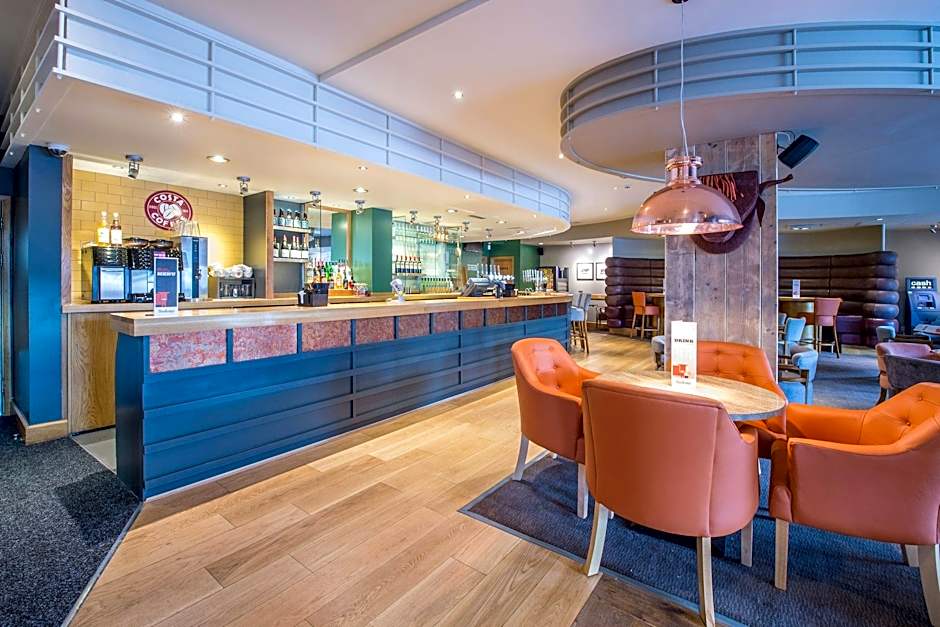 Premier Inn Swansea Waterfront