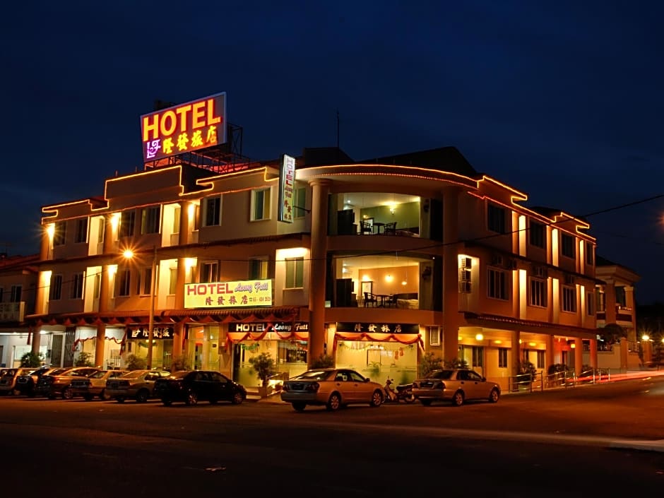 Photo 1 of 27 of Loong Fatt Hotel