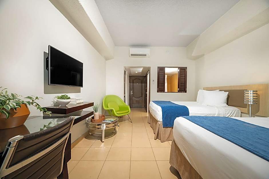 Foto 1 dari 18 — Standard 2 Double Beds