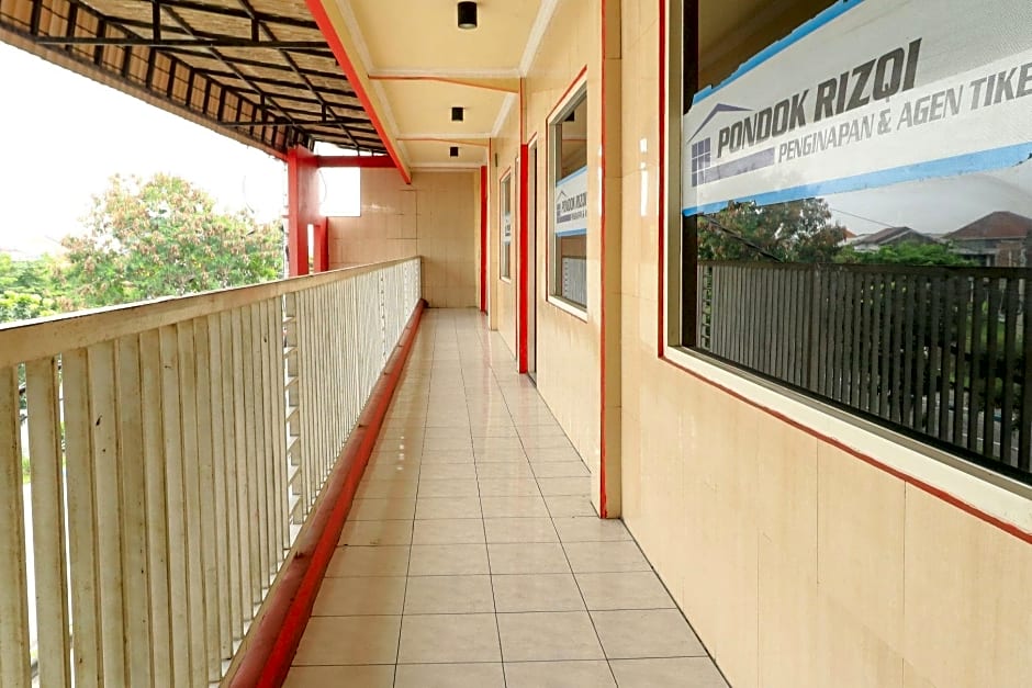 Penginapan Pondok Rizqi Syariah