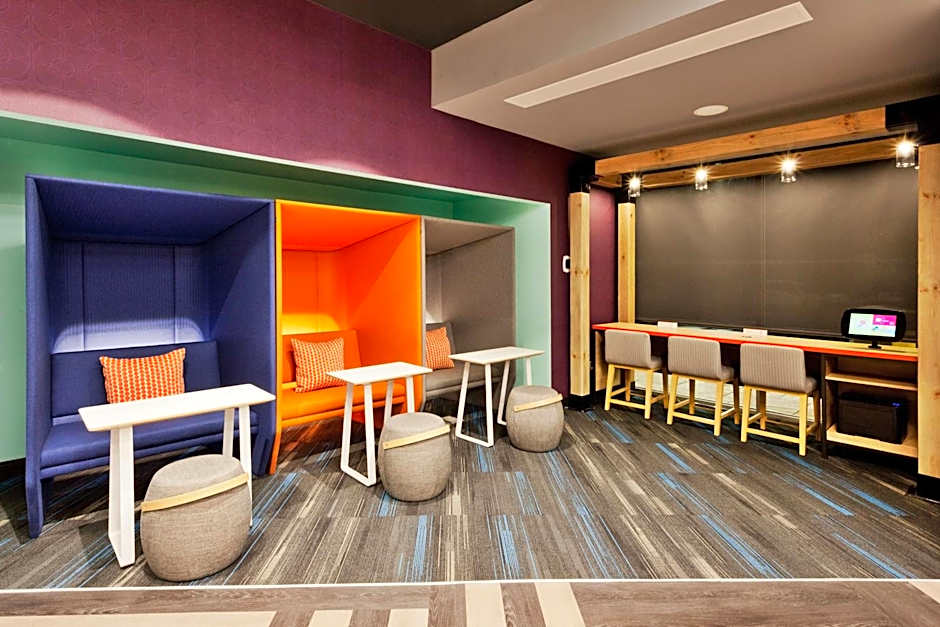 Tru by Hilton Auburn