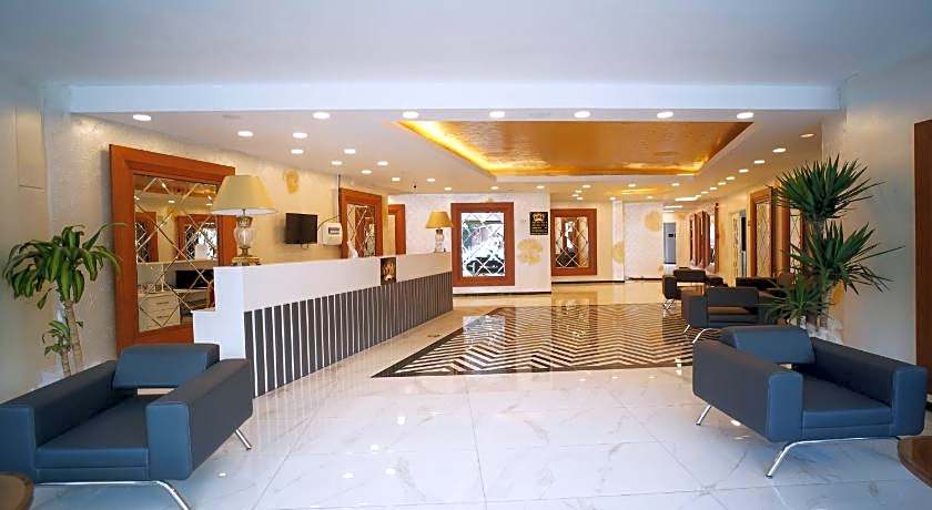 Grand Niki Hotel & Spa