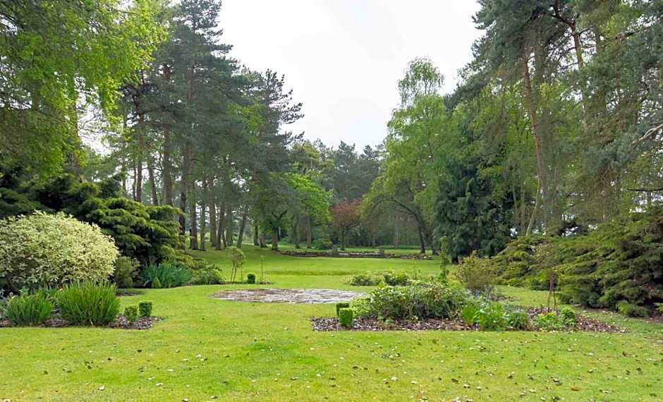 Great Hallingbury Manor