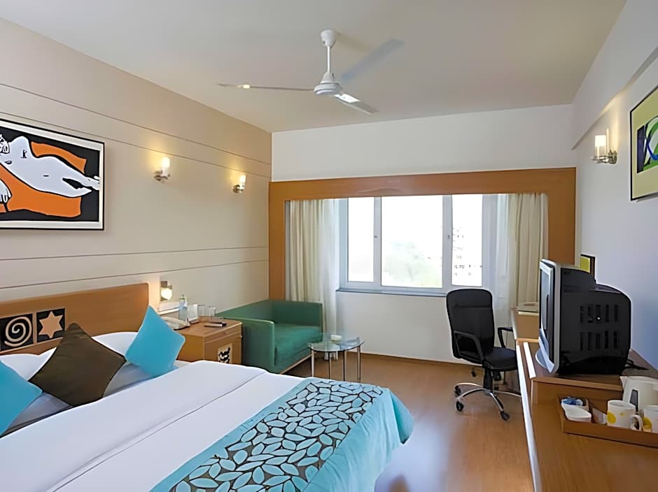 Lemon Tree Hotel East Delhi Mall