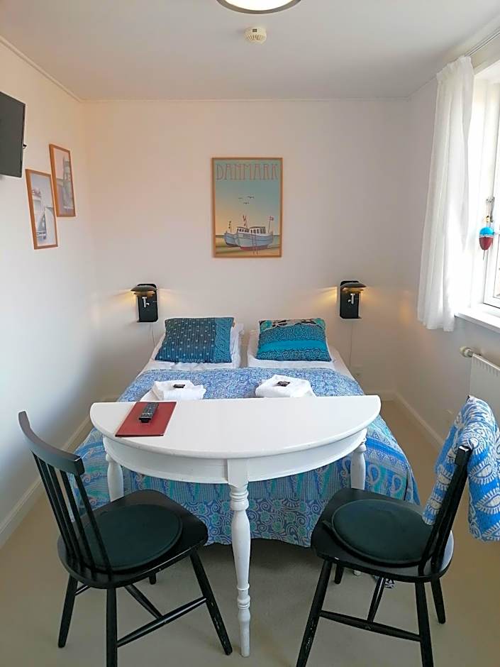 Femmasteren Hotel & Hostel