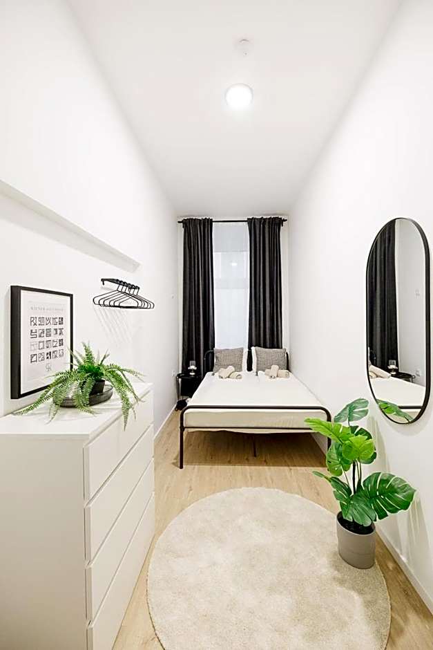 Central City Style Rooms by Home2