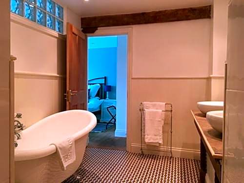 Stoneleigh Barn Bed and Breakfast