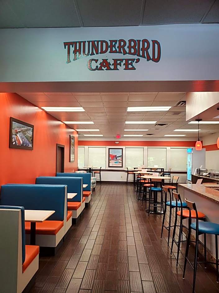 Howard Johnson by Wyndham Ocala FL