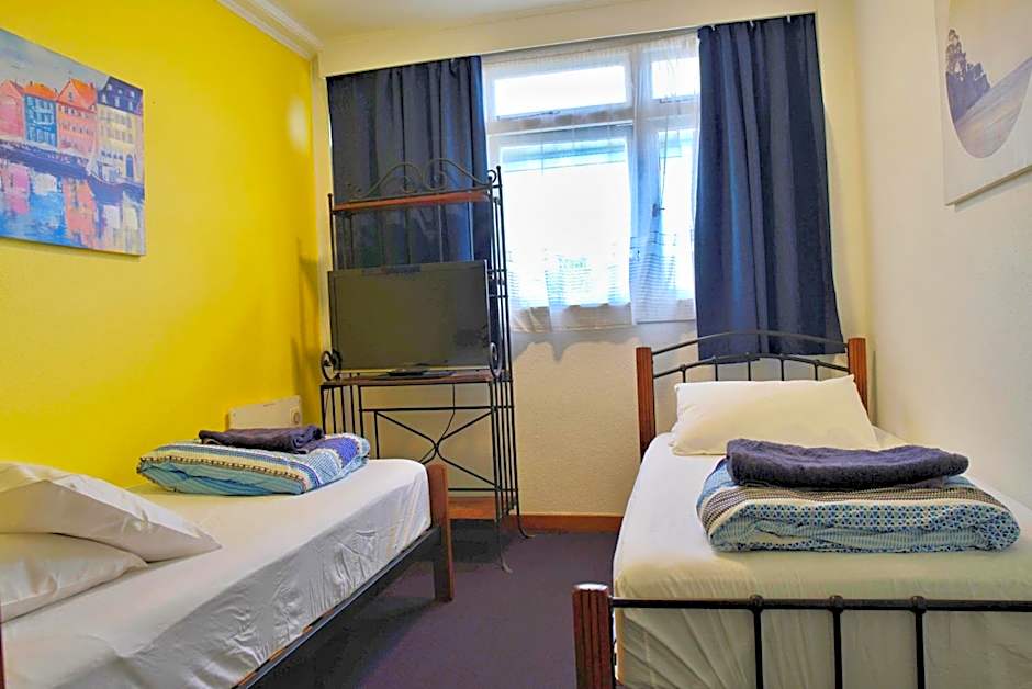 Ariki Backpackers