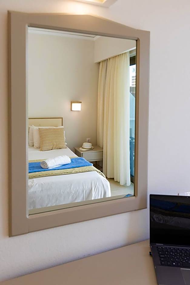 Trefon Hotel Apartments and Family Suites