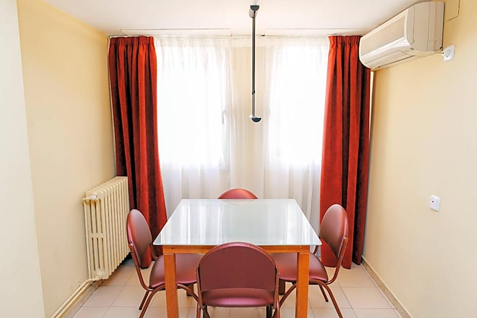 Aparthotel Bertran