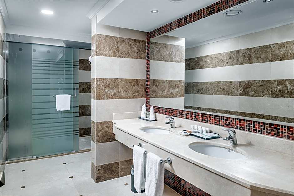 Al Aqeeq Madinah Hotel