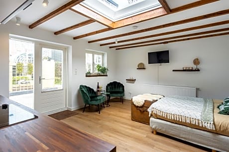 Cottage 44 - Free parking!