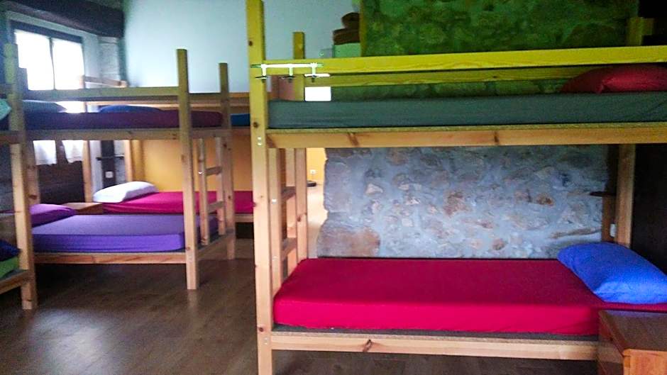 Foto 1 av 2 av Mixed Dormitory Room