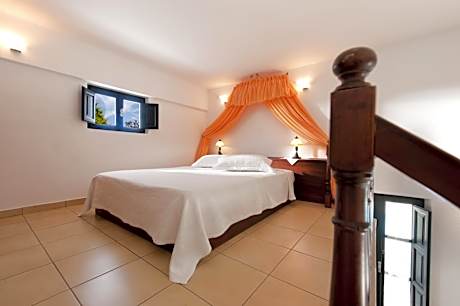 Apartment (4 Adults)