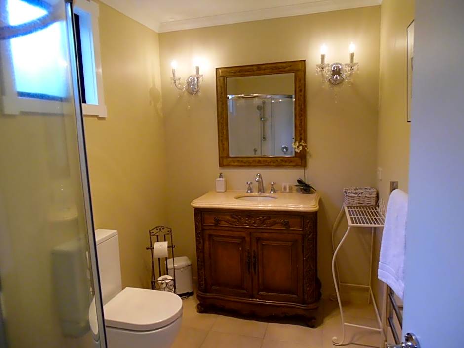 Cambridge Coach House