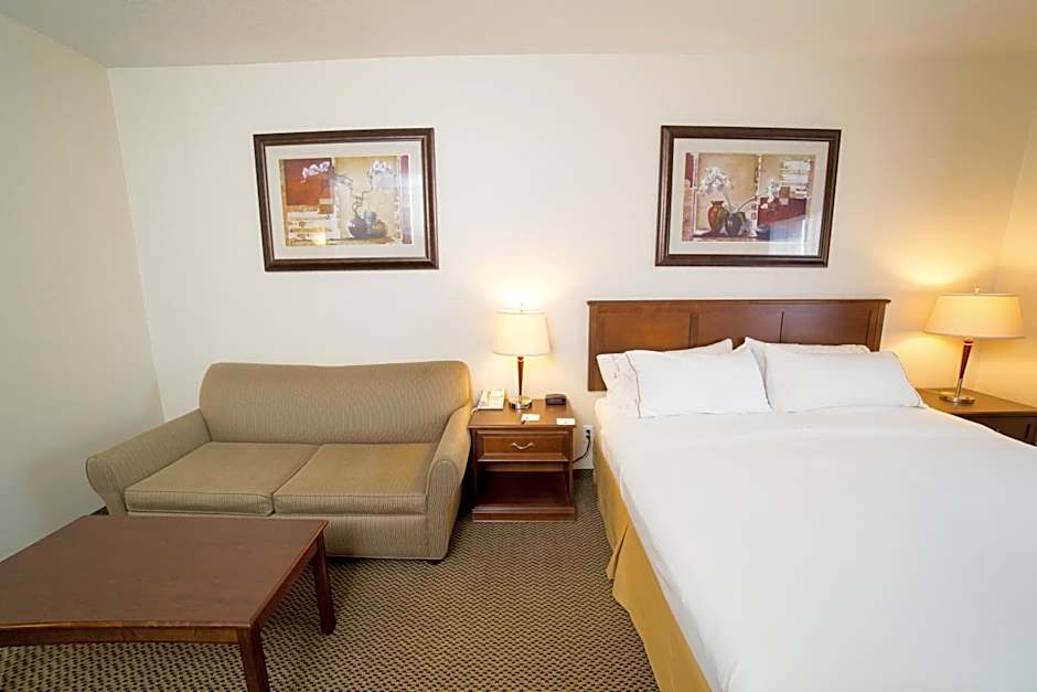 Holiday Inn Express & Suites Drayton Valley By IHG