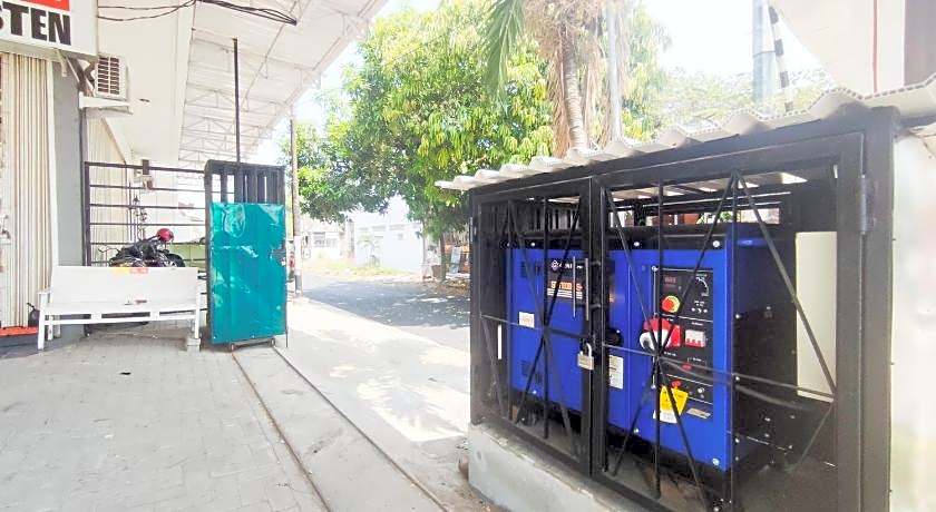 RedDoorz Near Simpang Lima Semarang