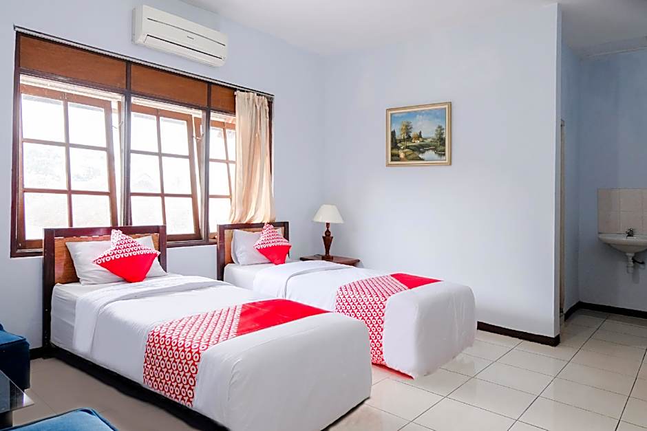 Hotel O Arjosari Near Plaza Araya Formerly Hotel Nugraha