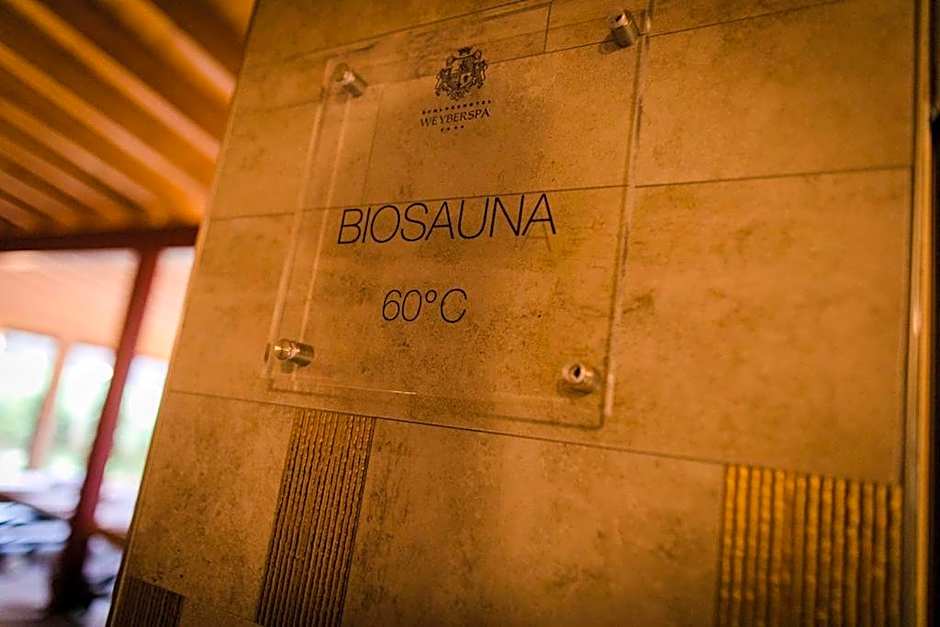 Schlosshotel Weyberhöfe