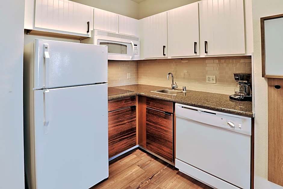 Staybridge Suites - Albuquerque Airport By IHG