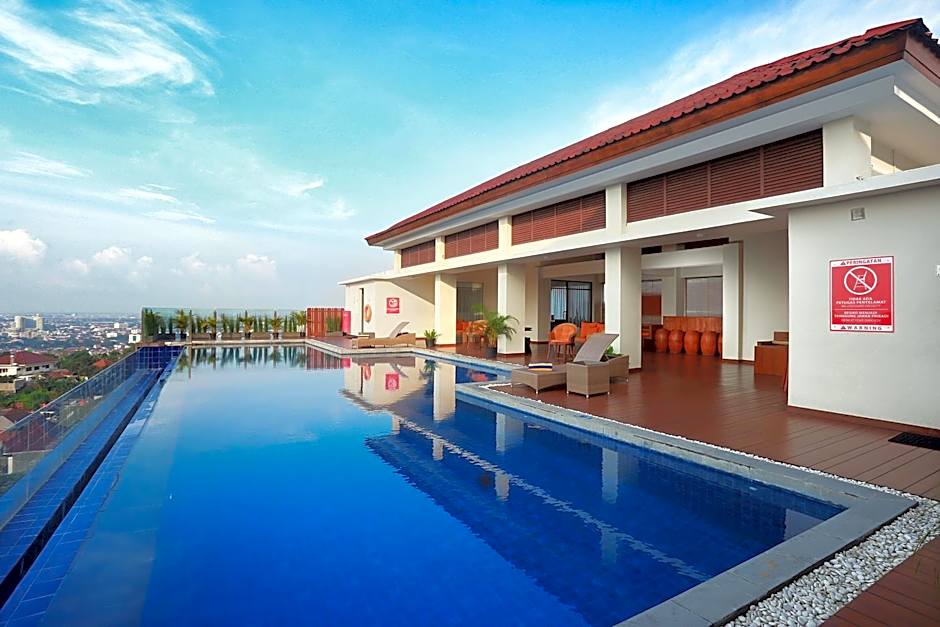 Photo 1 of 49 of Wimarion Hotel Semarang