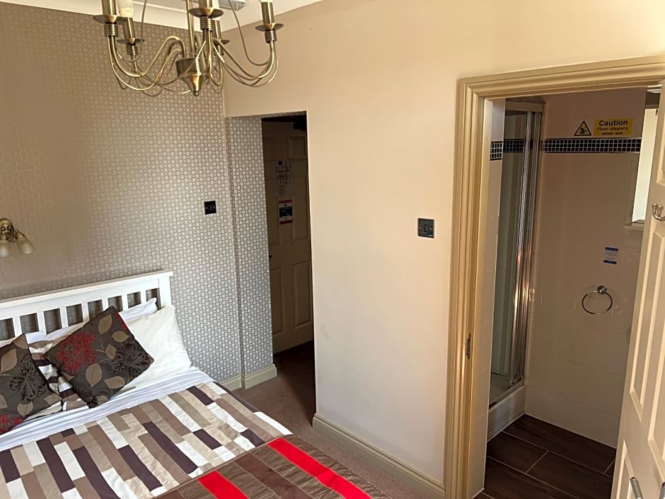 Southport Metro Hotel