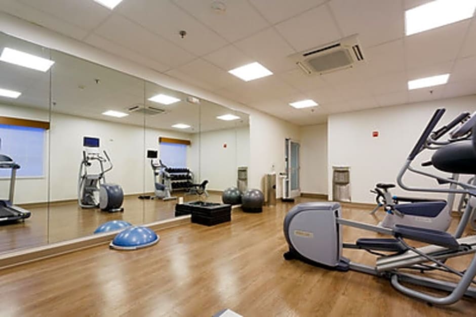 Holiday Inn Express Hotel & Suites Reading By IHG