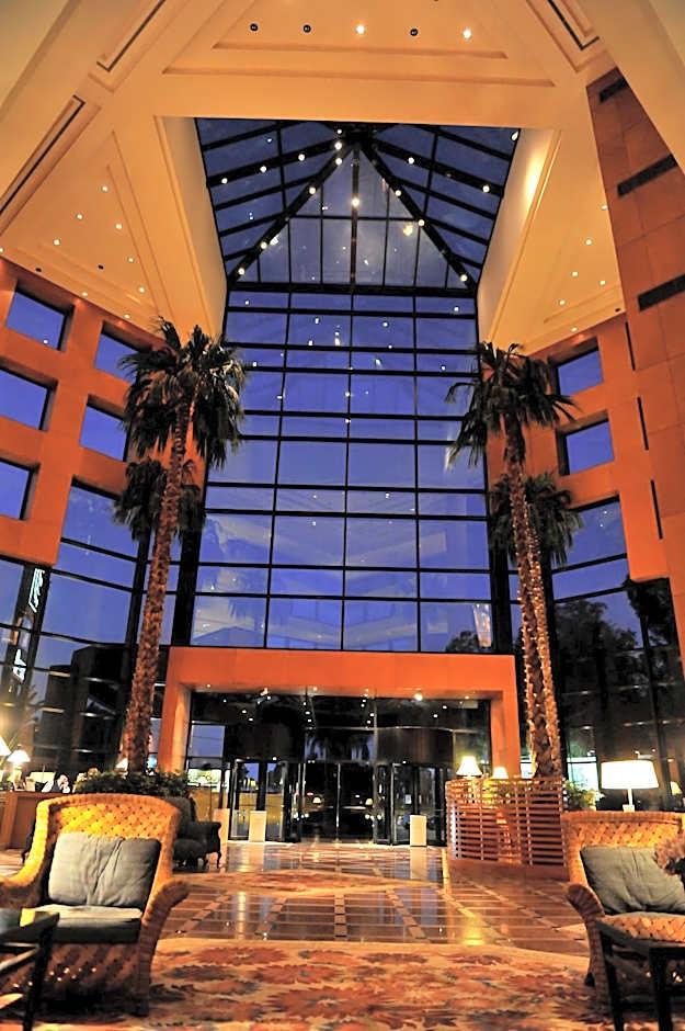 Sheraton Pilar Hotel & Convention Center