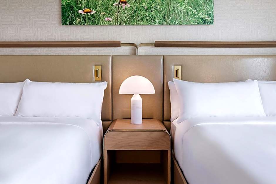 HALL Park Hotel, Autograph Collection