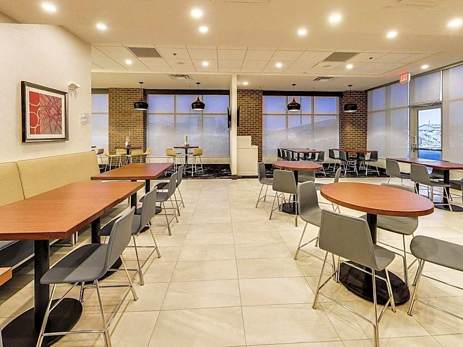 Hyatt Place Edmonton-West