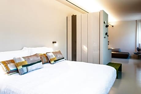 Deluxe Suite - Annex