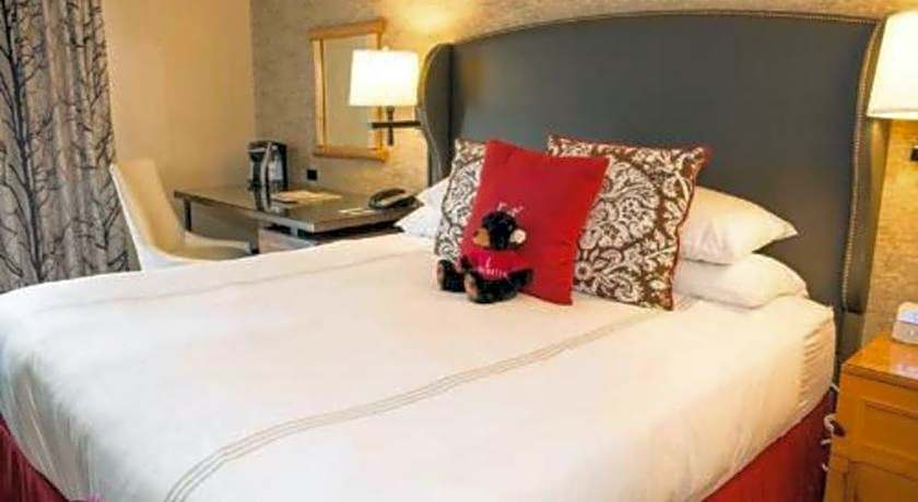 The Edgewater, A Noble House Hotel