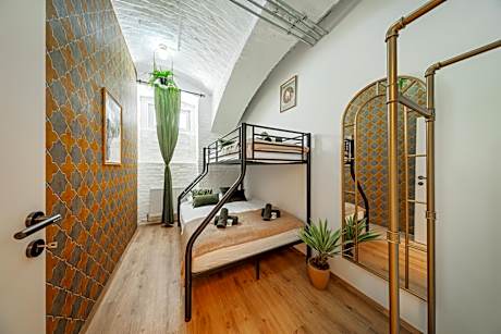 Economy Triple Room with Shared Bathroom