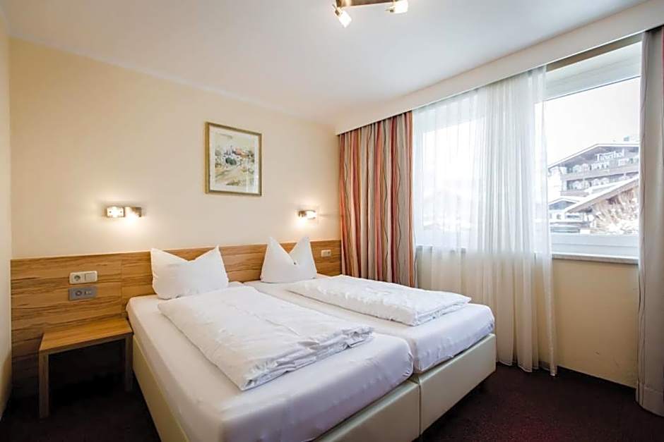 Aparthotel Dorfplatzl Garni