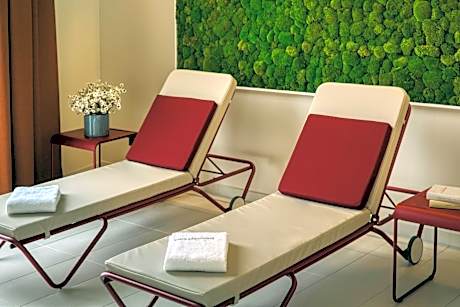 IntercityHotel Amsterdam Airport