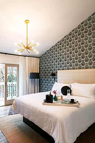 El Dorado Hotel