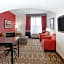 La Quinta Inn & Suites by Wyndham Starkville