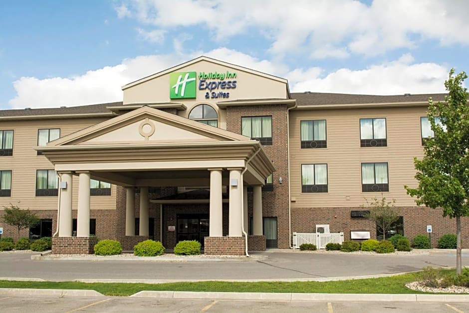 Holiday Inn Express Hotel and Suites Mason City