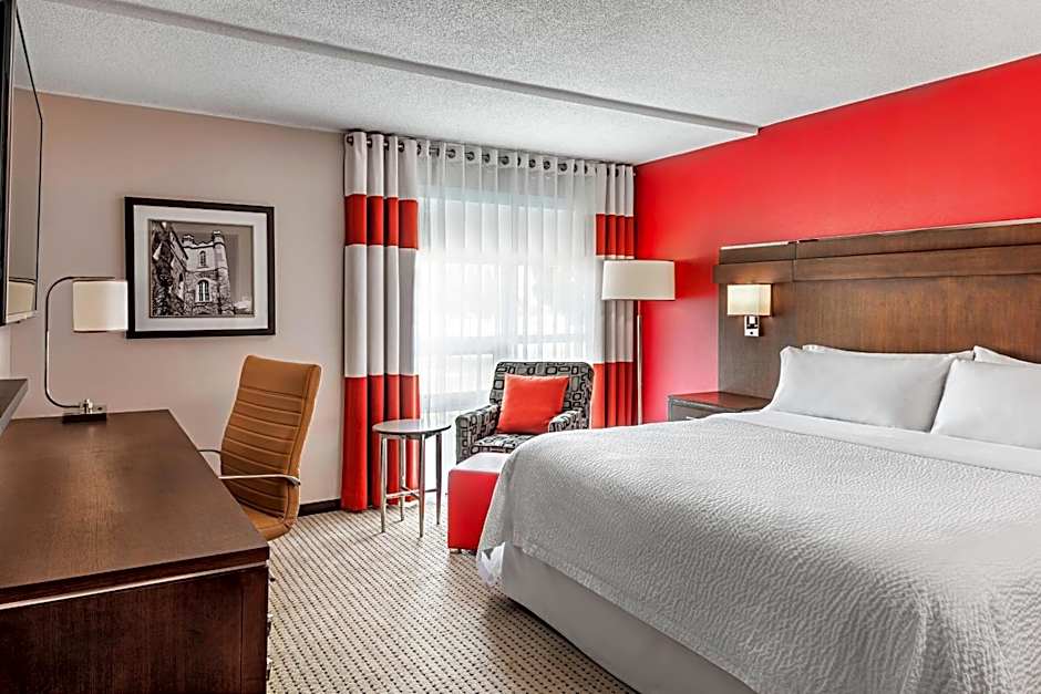 Four Points by Sheraton Hotel & Suites London