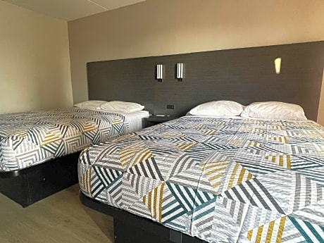2 Queen Beds | Non-Smoking, Micfridge