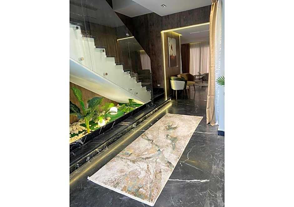 فيلا رائعة في أفخم كومباوندات الشيخ زايد