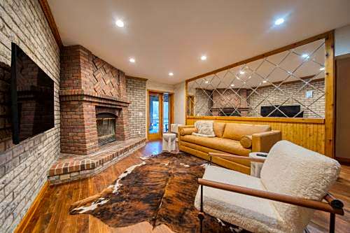 The Haüs Windham - Spacious Suites, Hot Tub, Mountain Views!