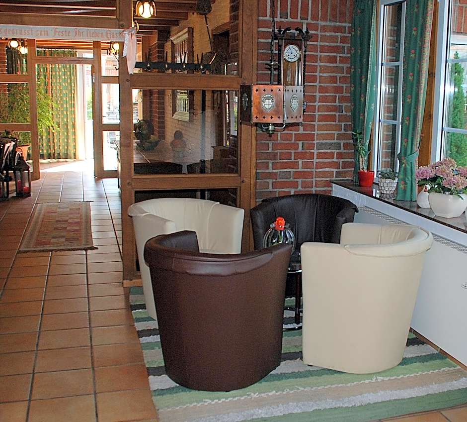 Alter Dorfkrug Am Kanal